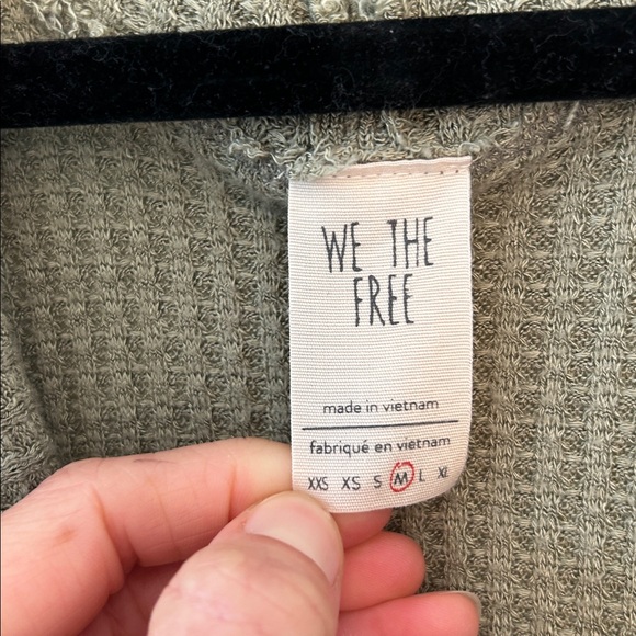 Free People We the Free Boho Chic Thermal Cowl Neck
Top women’s medium - Picture 3 of 5